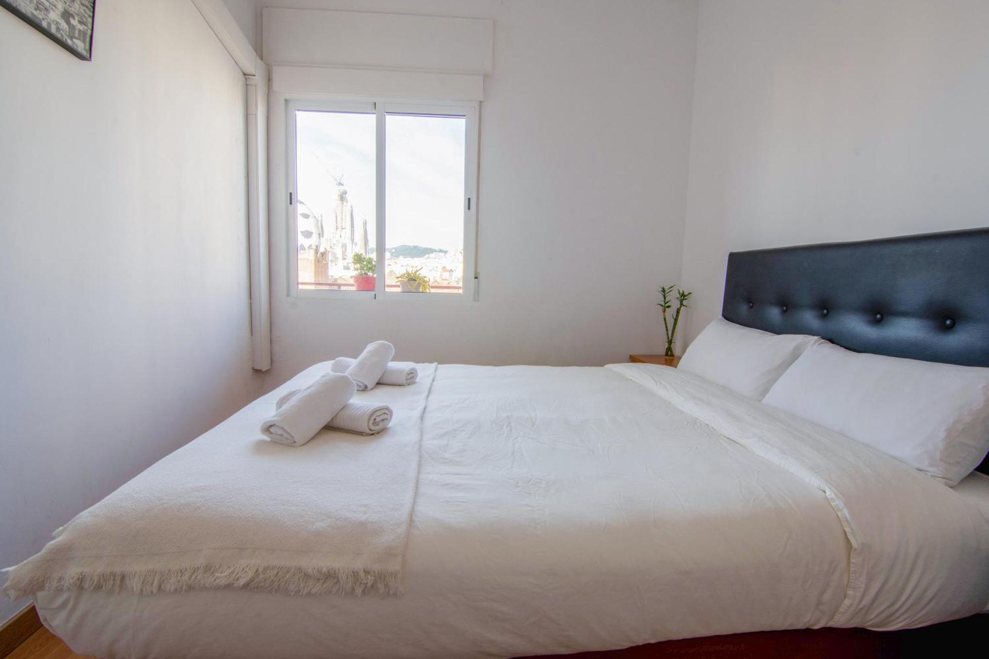 Sagrada Familia Apartment *